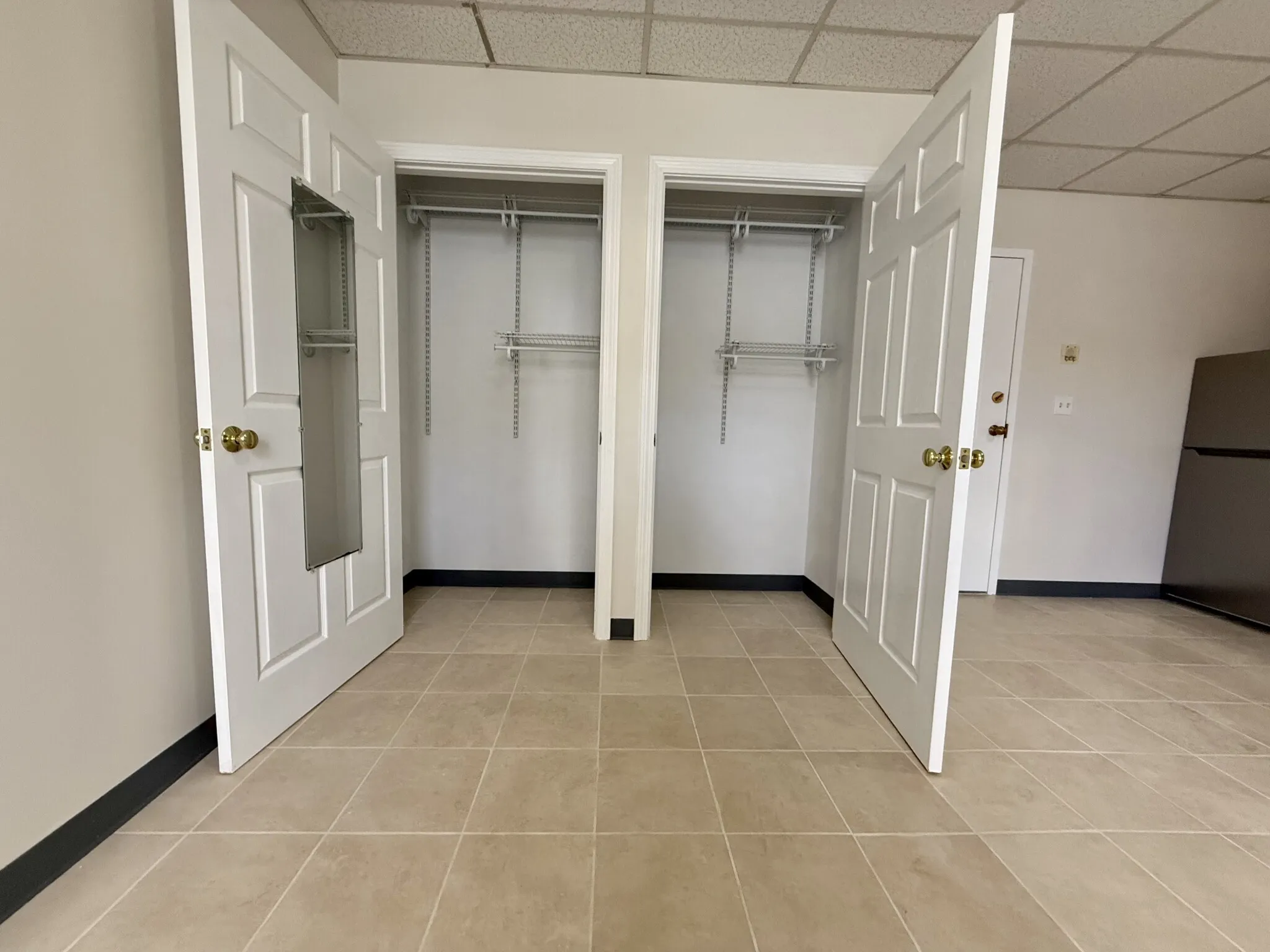 Studio bed, 1 bath apartment for rent at 104 Adams St Unit 8, South Side — photo 14 of 18