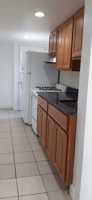 Studio bed, 1 bath apartment for rent at 104 Beacon St Unit 1, Chelsea — photo 11 of 12