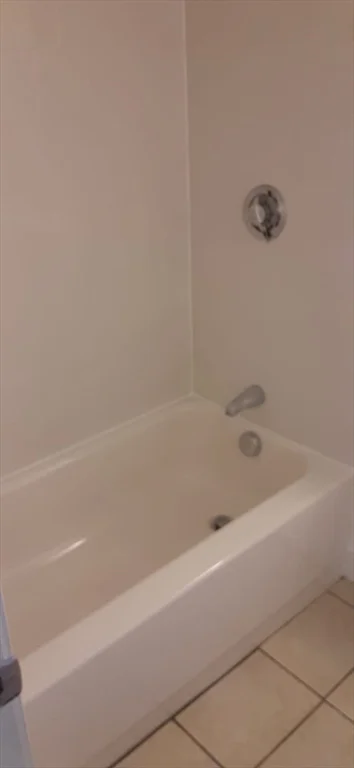 Studio bed, 1 bath apartment for rent at 104 Beacon St Unit 1, Chelsea — photo 7 of 12