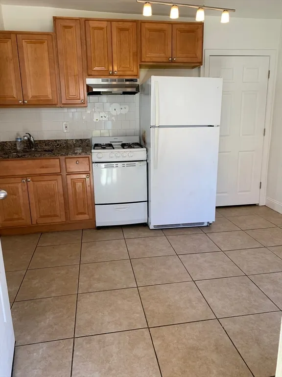 Studio bed, 1 bath apartment for rent at 104 Beacon St Unit 2, Chelsea — photo 3 of 7