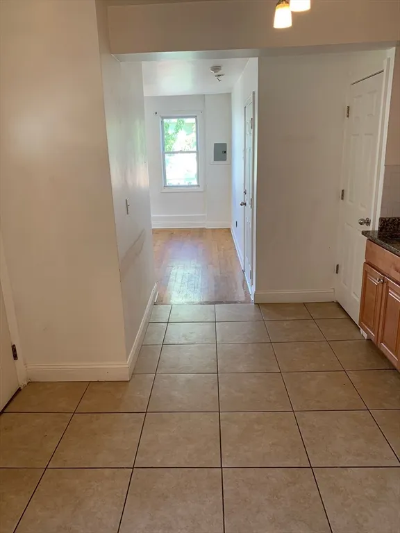 Studio bed, 1 bath apartment for rent at 104 Beacon St Unit 2, Chelsea — photo 2 of 7