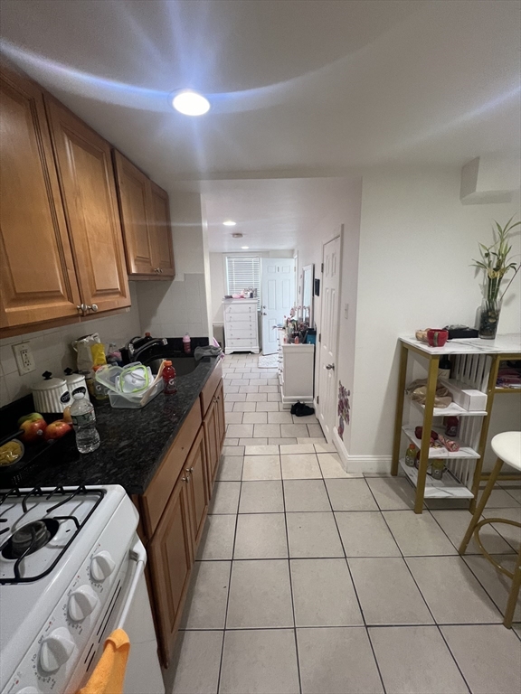 Studio bed, 1 bath apartment for rent at 104 Beacon St Unit 5, Chelsea — photo 3 of 11