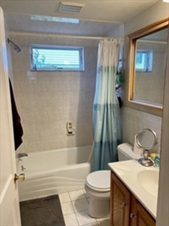 2 bed, 1 bath apartment for rent at 104 Belmont St Unit 1, Watertown — photo 10 of 25