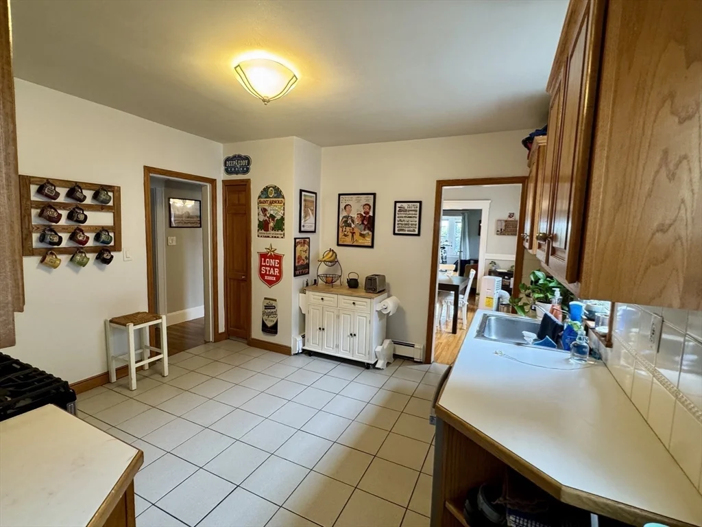 2 bed, 1 bath apartment for rent at 104 Belmont St Unit 1, Watertown — photo 17 of 25