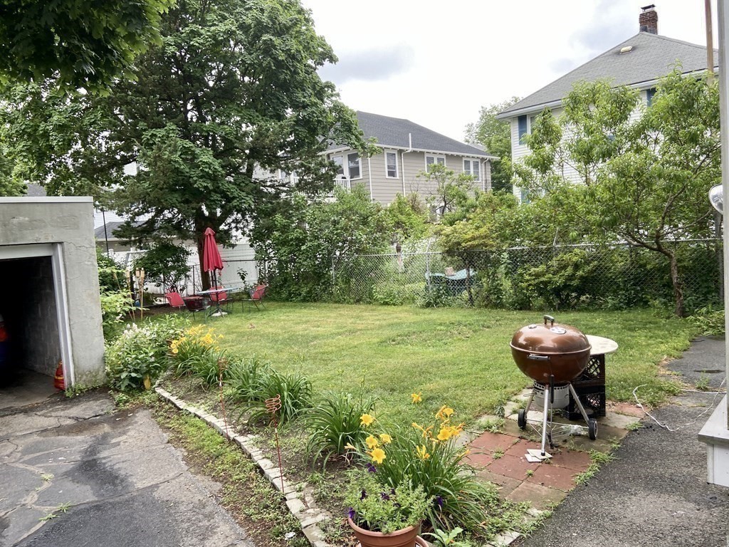 2 bed, 1 bath apartment for rent at 104 Belmont St Unit 1, Watertown — photo 11 of 25