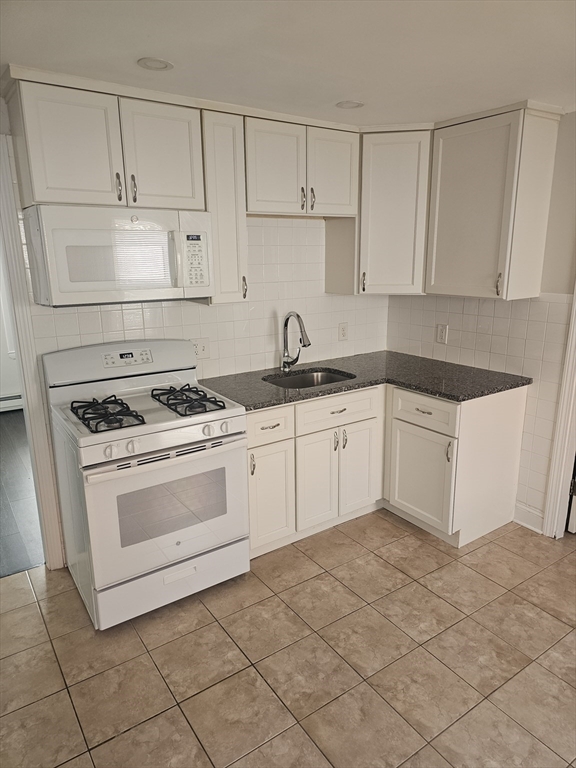 1 bed, 1 bath apartment for rent at 104 Broadway Unit 1, Saugus — photo 2 of 12