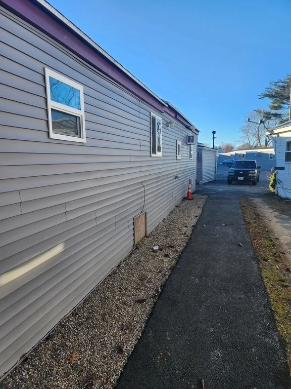 1 bed, 1 bath apartment for rent at 104 Broadway Unit 12, Saugus — photo 3 of 12