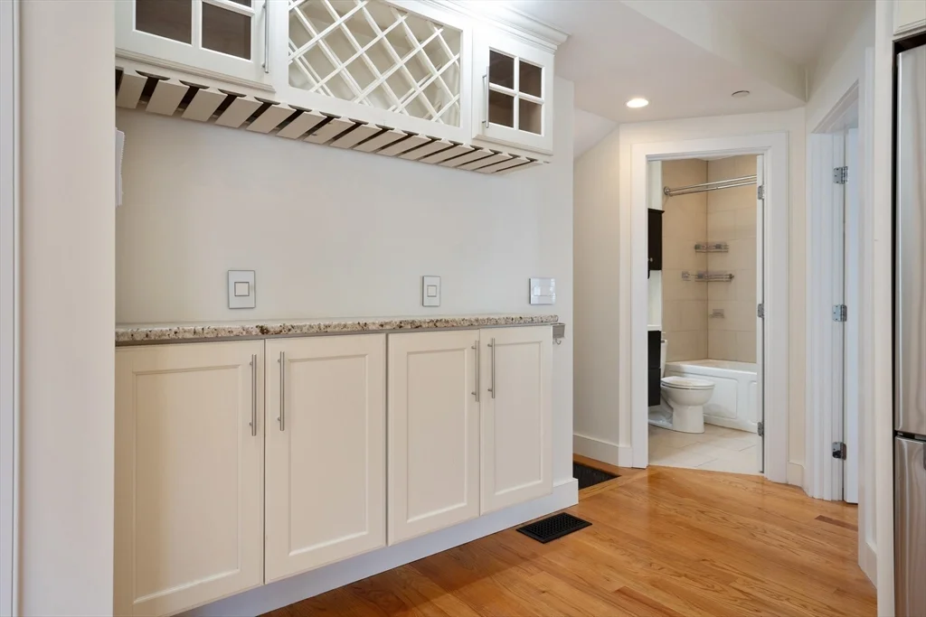 1 bed, 1 bath apartment for rent at 104 D St Unit 1, South Boston — photo 10 of 19