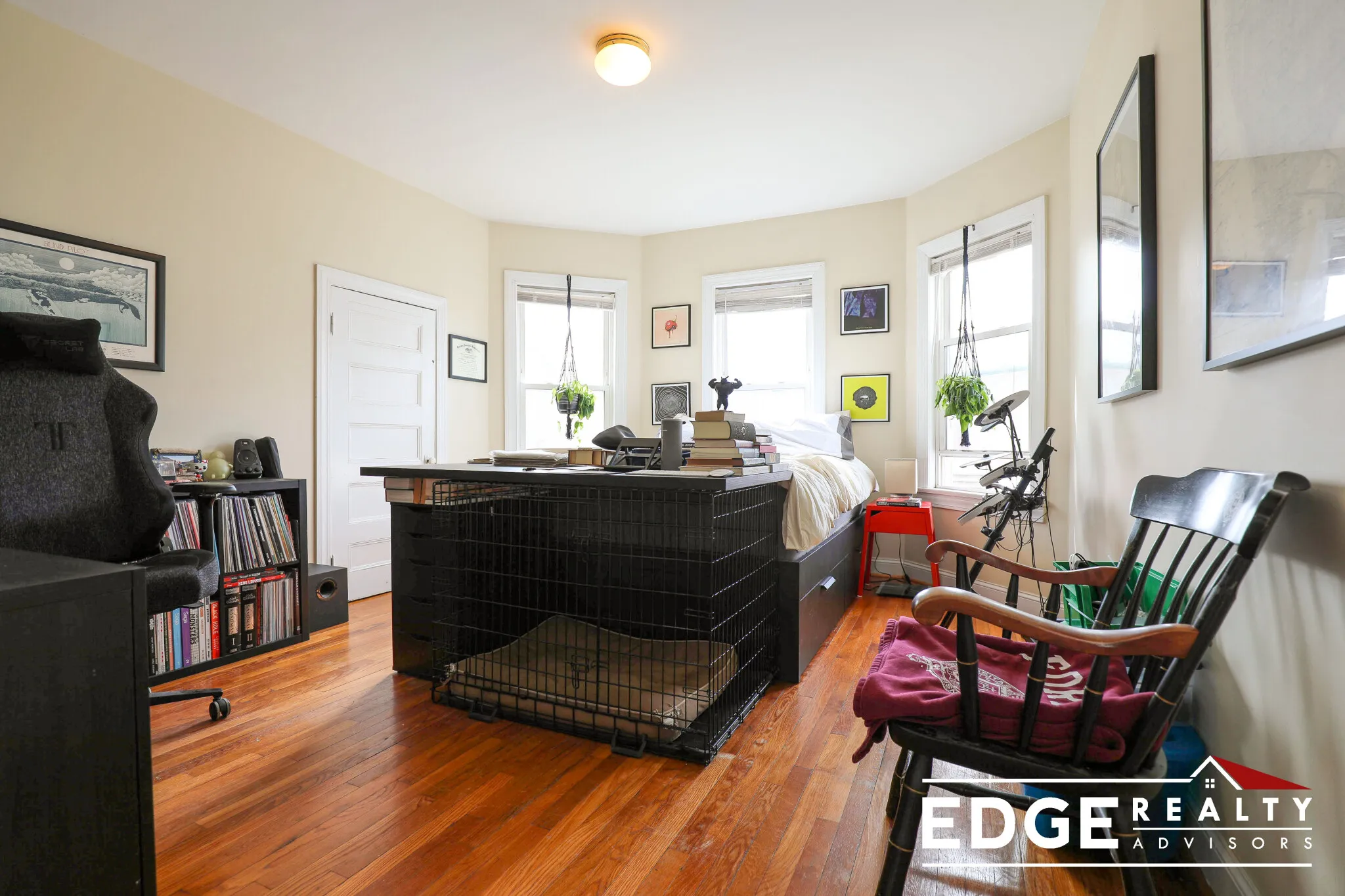 3 bed, 1 bath apartment for rent at 104 Dustin St Unit 1, Brighton — photo 6 of 8