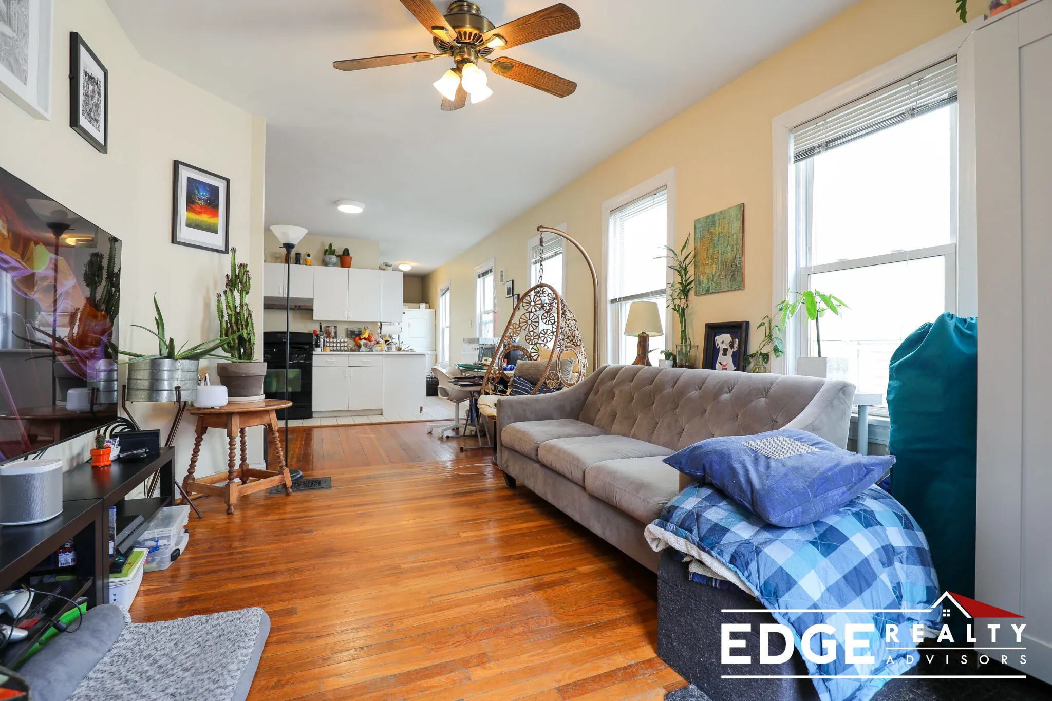 3 bed, 1 bath apartment for rent at 104 Dustin St Unit 1, Brighton — photo 1 of 8