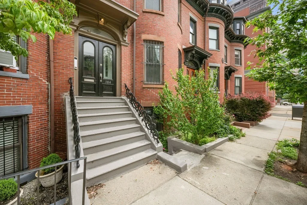 2 bed, 1 bath apartment for rent at 104 E Brookline St Unit 1, South End — photo 19 of 20