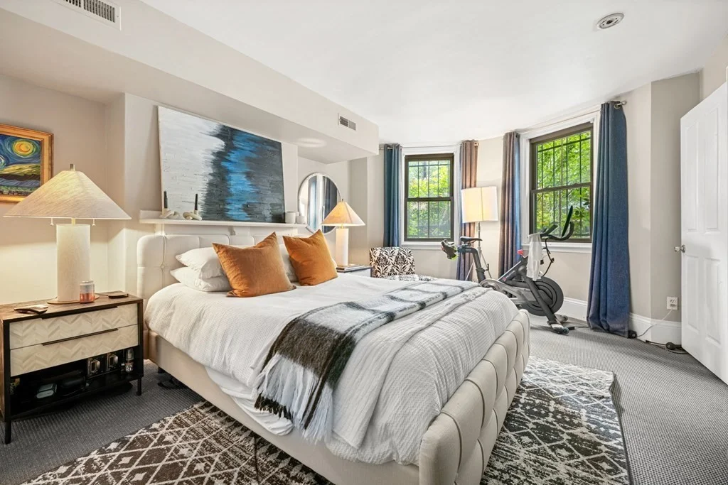 2 bed, 1 bath apartment for rent at 104 E Brookline St Unit 1, South End — photo 11 of 20