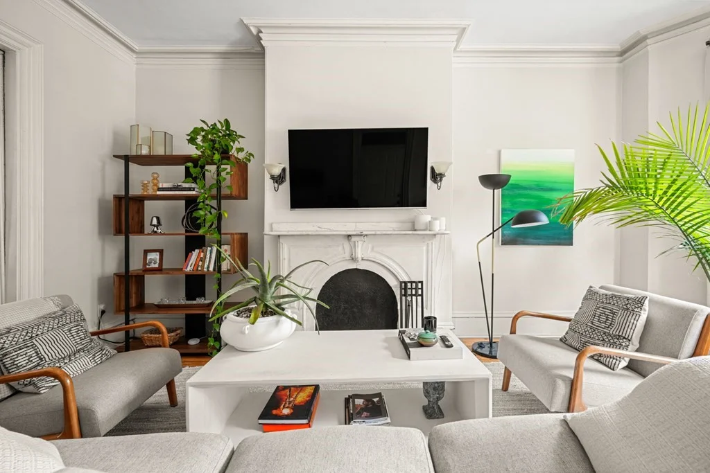 2 bed, 1 bath apartment for rent at 104 E Brookline St Unit 1, South End — photo 3 of 20