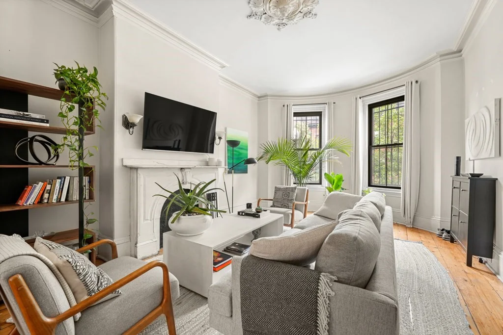 2 bed, 1 bath apartment for rent at 104 E Brookline St Unit 1, South End — photo 2 of 20