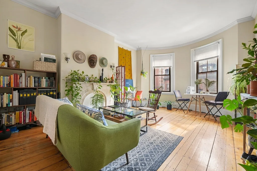 1 bed, 1 bath apartment for rent at 104 E Brookline St Unit 2, South End — photo 1 of 20