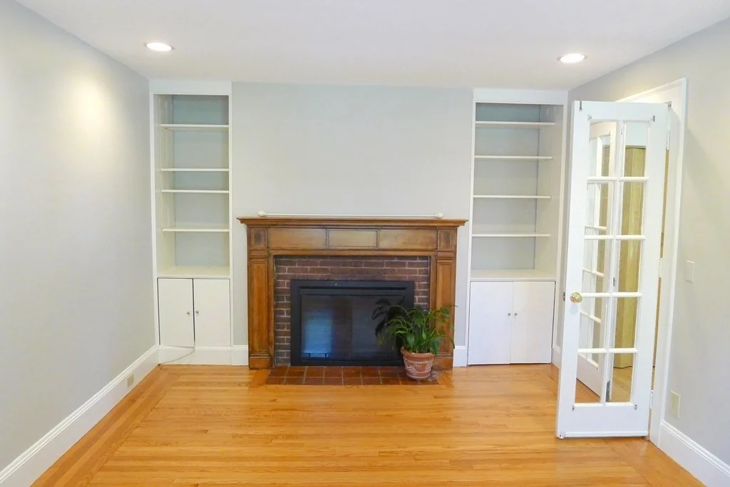 3 bed, 2 bath apartment for rent at 104 Elgin St Unit 104, Newton Center — photo 2 of 14