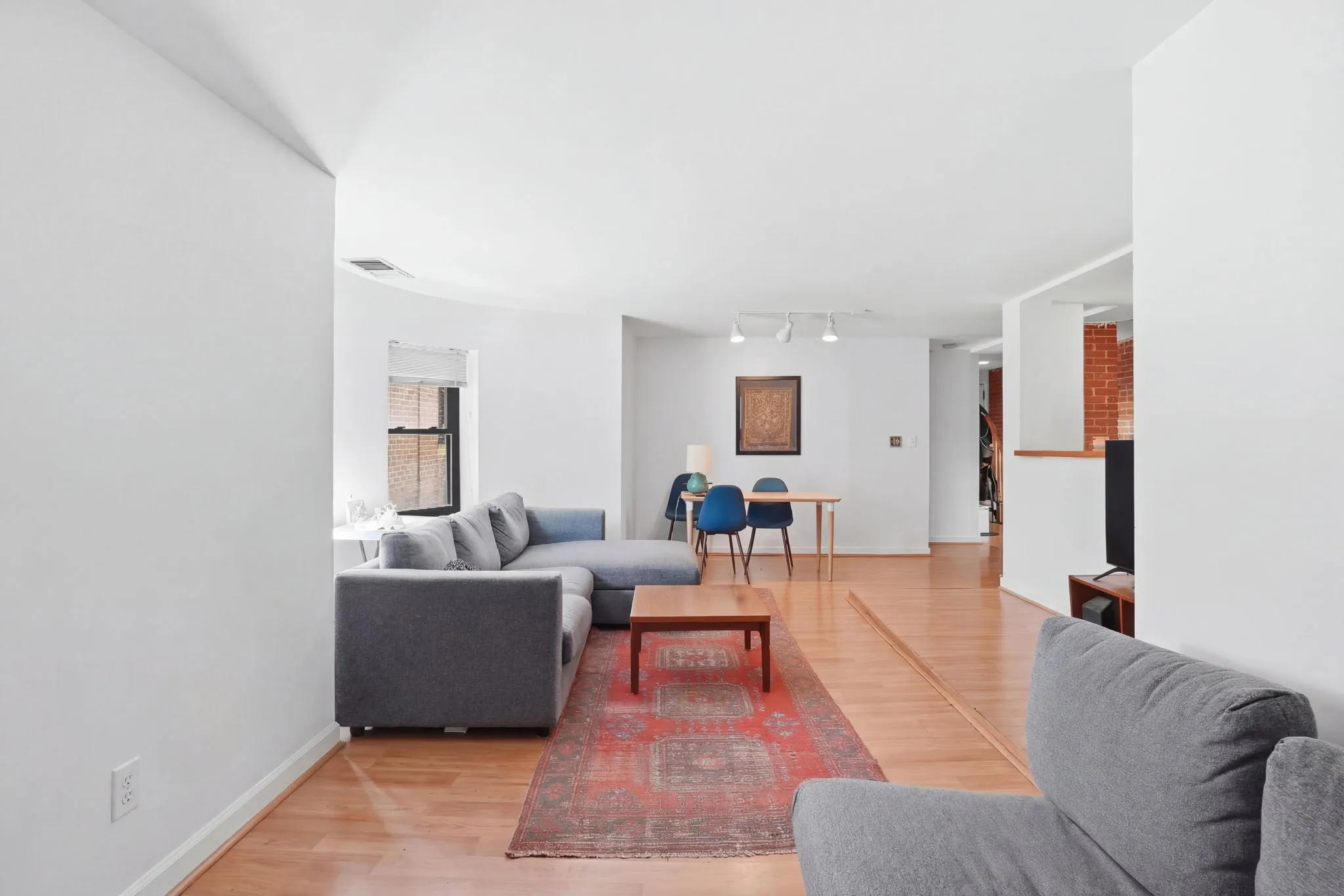 2 bed, 1 bath apartment for rent at 104 Gainsborough St Unit 005E, Fenway — photo 4 of 22