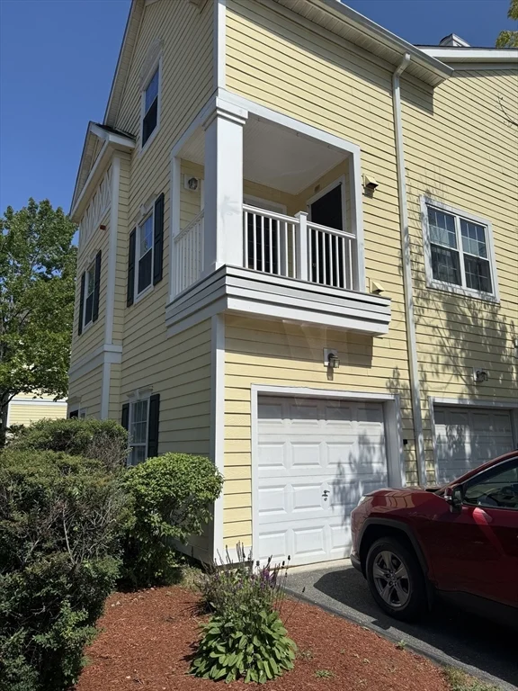 1 bed, 1 bath apartment for rent at 104 Gazebo Circle Unit 104, Reading — photo 2 of 21