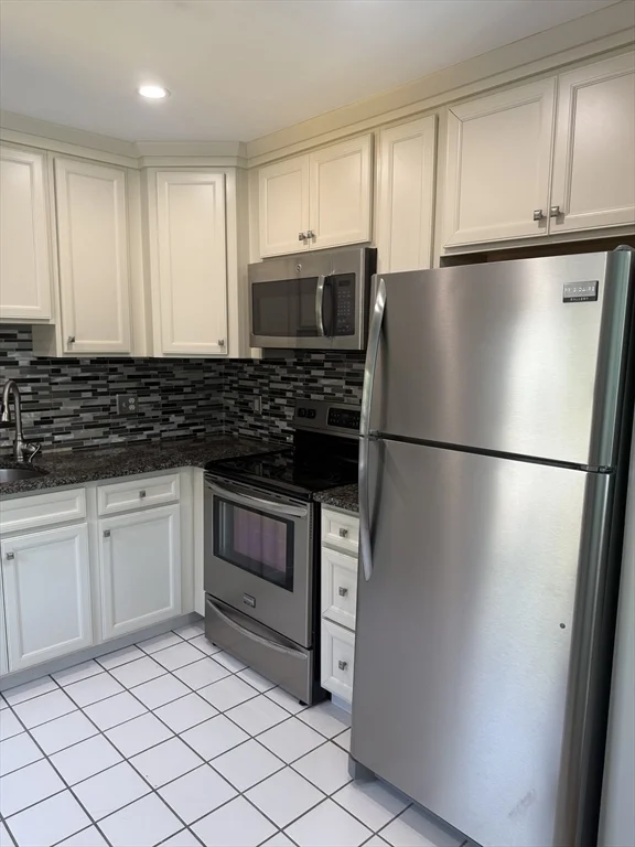 1 bed, 1 bath apartment for rent at 104 Gazebo Circle Unit 104, Reading — photo 9 of 21