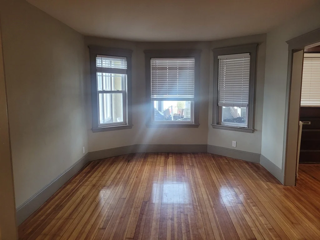 2 bed, 1 bath apartment for rent at 104 George St Unit 1, Tufts University — photo 9 of 11
