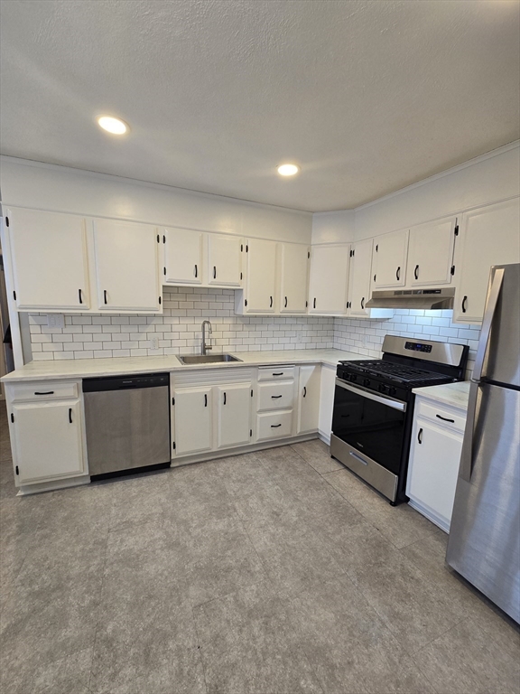 4 bed, 1 bath apartment for rent at 104 Granville Ave Unit 1, Malden — photo 13 of 15