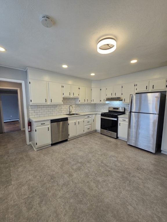 4 bed, 1 bath apartment for rent at 104 Granville Ave Unit 1, Malden — photo 2 of 15