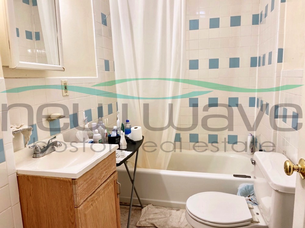 3 bed, 1 bath apartment for rent at 104 Hammond St Unit 2, South End — photo 5 of 6