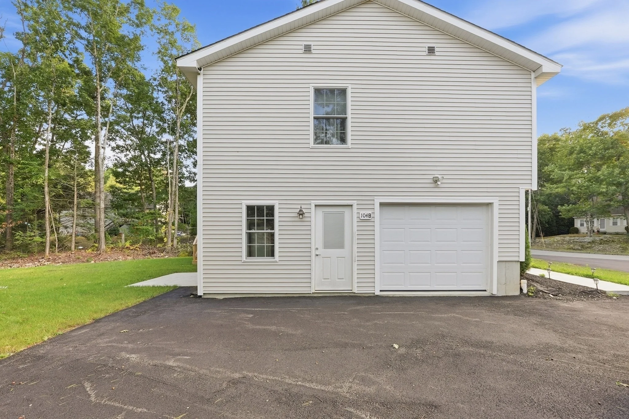 2 bed, 1 bath apartment for rent at 104 Hilltop Dr Unit A, Southbridge — photo 22 of 26