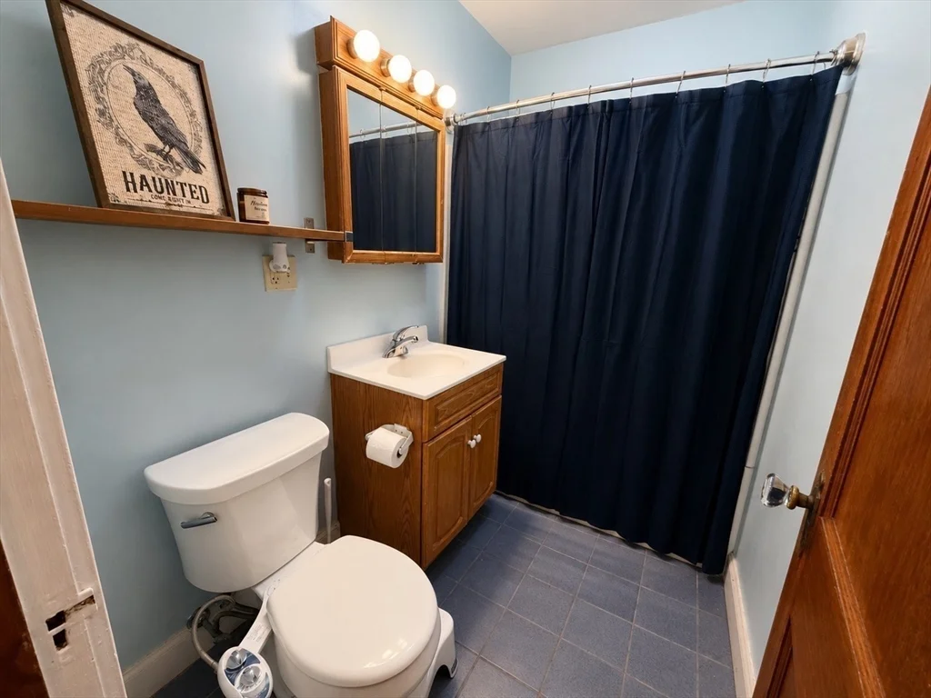 3 bed, 1 bath apartment for rent at 104 Hooker St Unit 2, Allston — photo 6 of 19