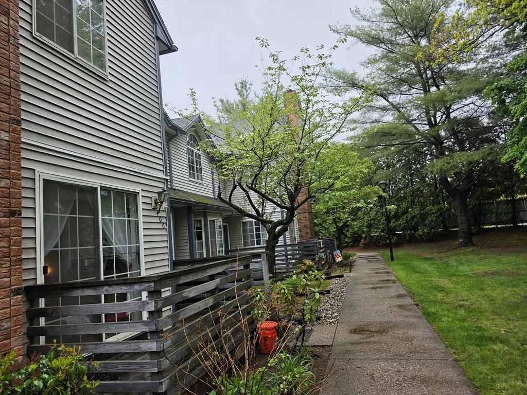 2 bed, 1 bath apartment for rent at 104 Johnson Rd Unit 406, Chicopee — photo 27 of 30
