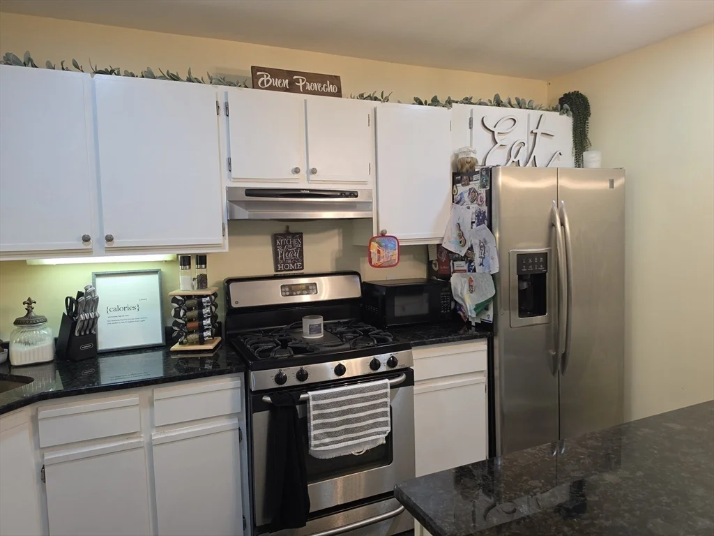 2 bed, 1 bath apartment for rent at 104 Johnson Rd Unit 406, Chicopee — photo 5 of 30