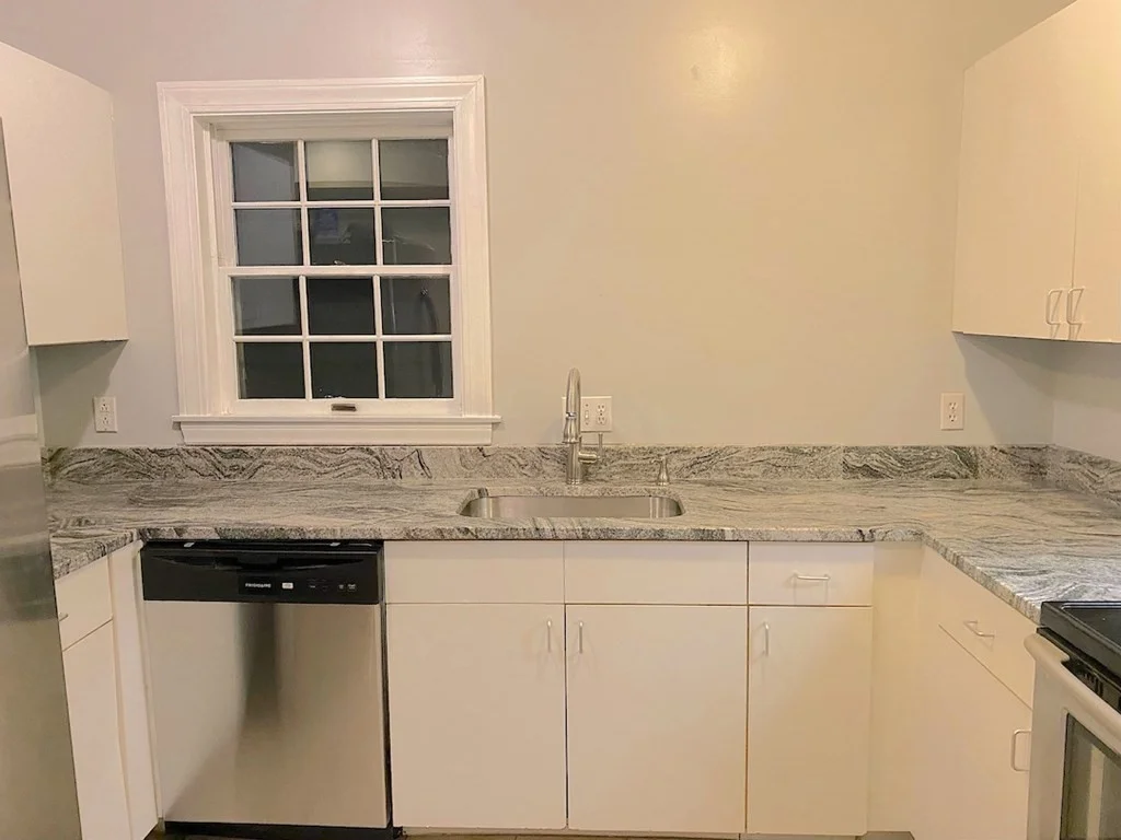4 bed, 2 bath apartment for rent at 104 Lincoln St, Needham Junction — photo 8 of 19