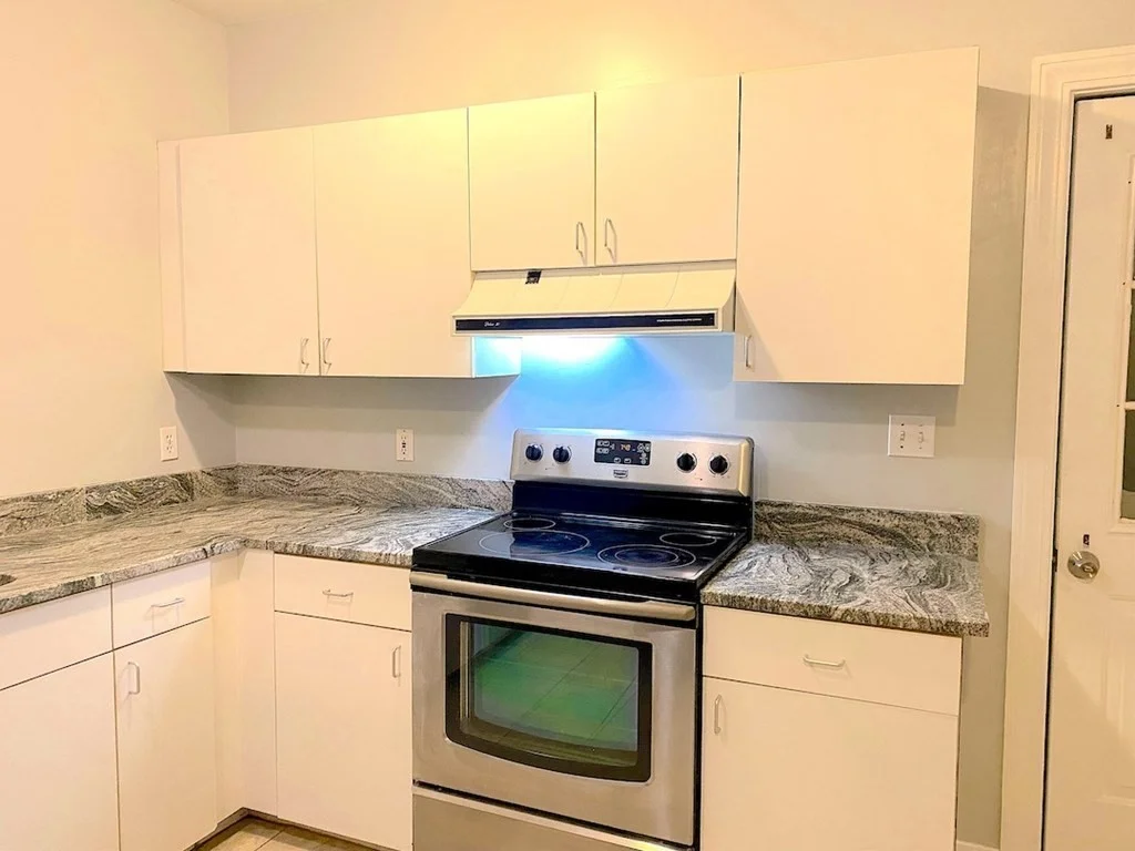 4 bed, 2 bath apartment for rent at 104 Lincoln St, Needham Junction — photo 7 of 19