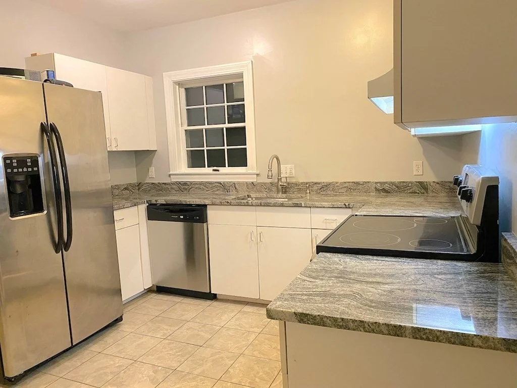 4 bed, 2 bath apartment for rent at 104 Lincoln St, Needham Junction — photo 10 of 19