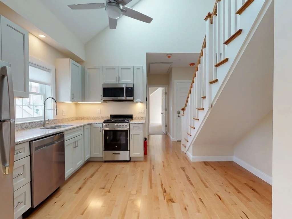 2 bed, 1 bath apartment for rent at 104 Litchfield St Unit 2, Brighton — photo 4 of 17