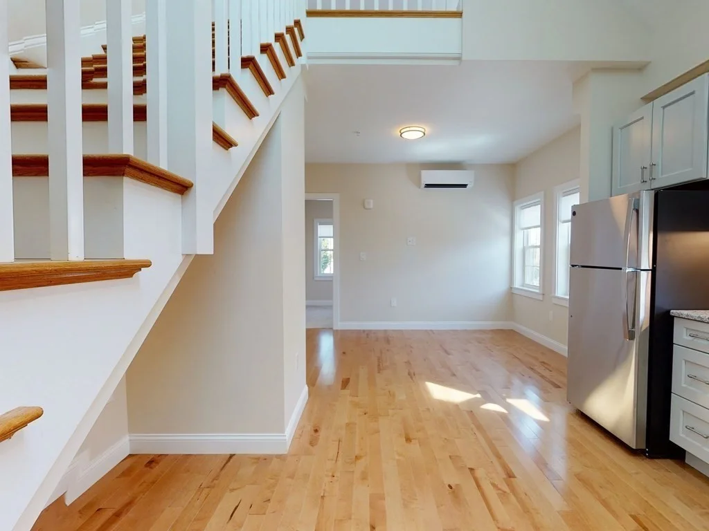 2 bed, 1 bath apartment for rent at 104 Litchfield St Unit 2, Brighton — photo 3 of 17
