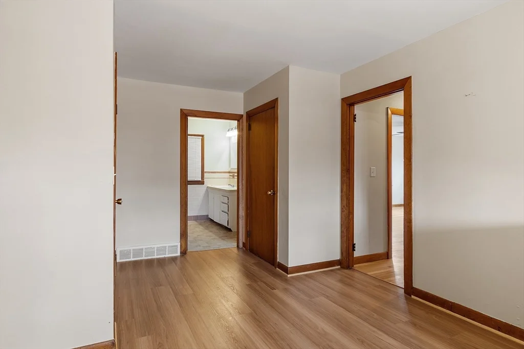 2 bed, 1 bath apartment for rent at 104 N Main St Unit 2F, Mansfield — photo 7 of 12