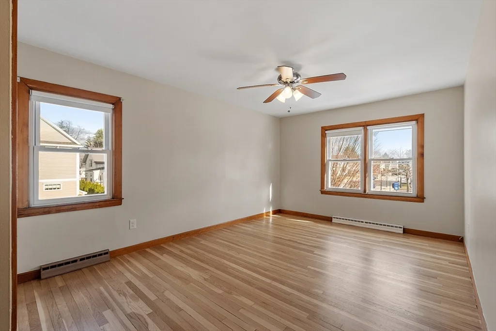 2 bed, 1 bath apartment for rent at 104 N Main St Unit 2F, Mansfield