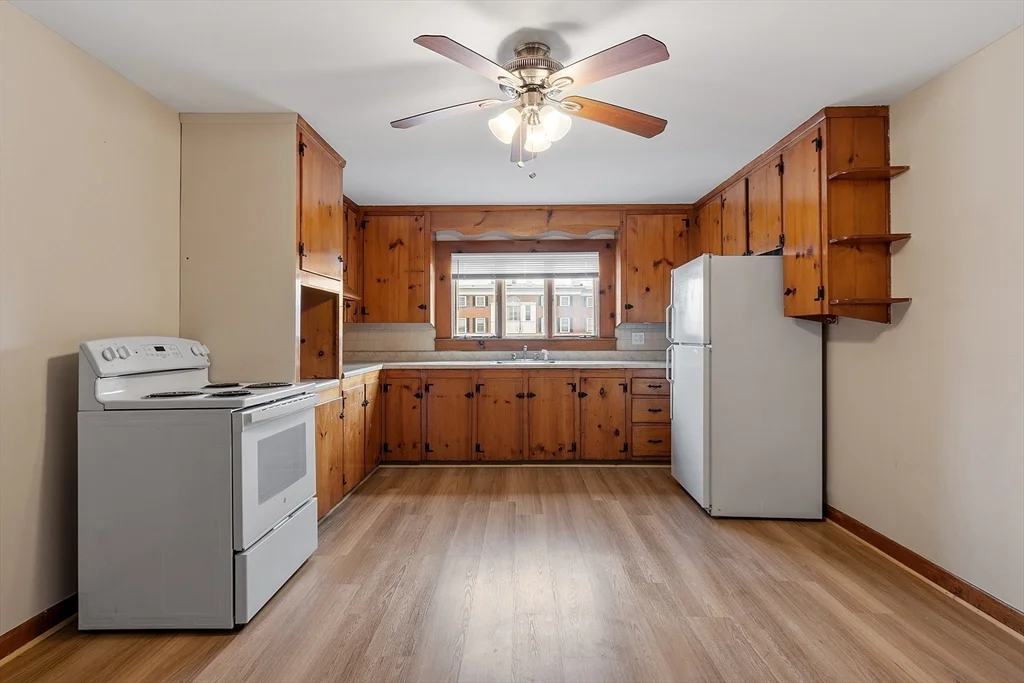 2 bed, 1 bath apartment for rent at 104 N Main St Unit 2F, Mansfield — photo 5 of 12