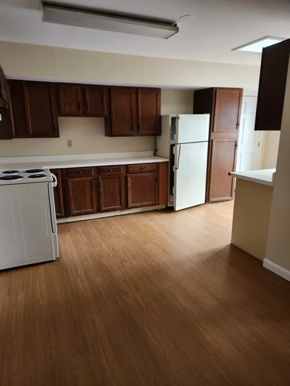 1 bed, 1 bath apartment for rent at 104 N Main St Unit 2R, Mansfield — photo 5 of 9