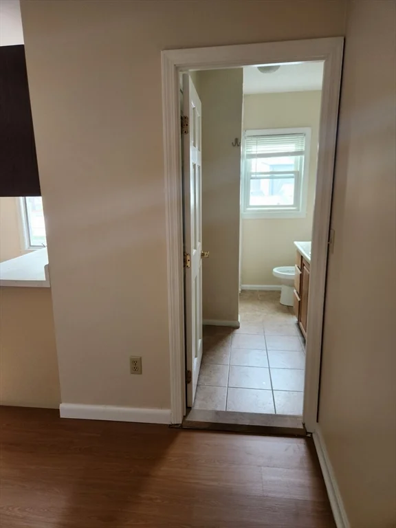 1 bed, 1 bath apartment for rent at 104 N Main St Unit 2R, Mansfield — photo 6 of 9