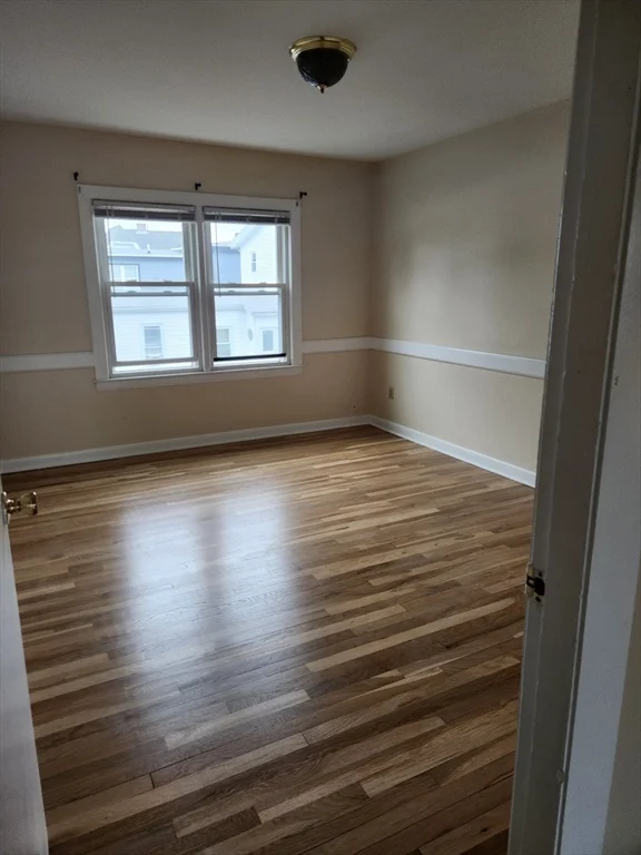 1 bed, 1 bath apartment for rent at 104 N Main St Unit 2R, Mansfield — photo 2 of 9