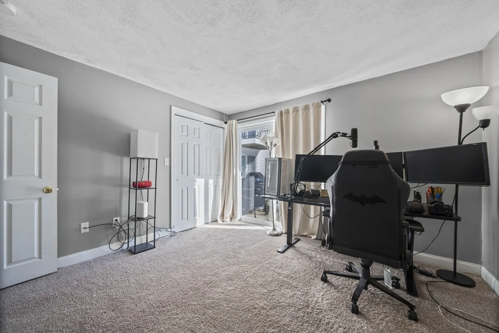 2 bed, 1 bath apartment for rent at 104 Norton Ave Unit 12, Easton — photo 11 of 15