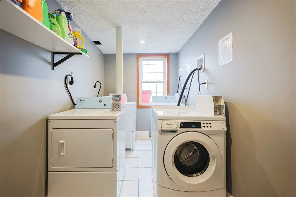 1 bed, 1 bath apartment for rent at 104 Oak St Unit 1N, Fall River — photo 7 of 9