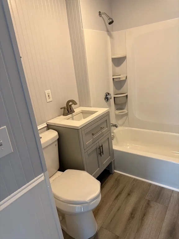 3 bed, 1 bath apartment for rent at 104 Park St Unit 2, Attleboro — photo 4 of 11
