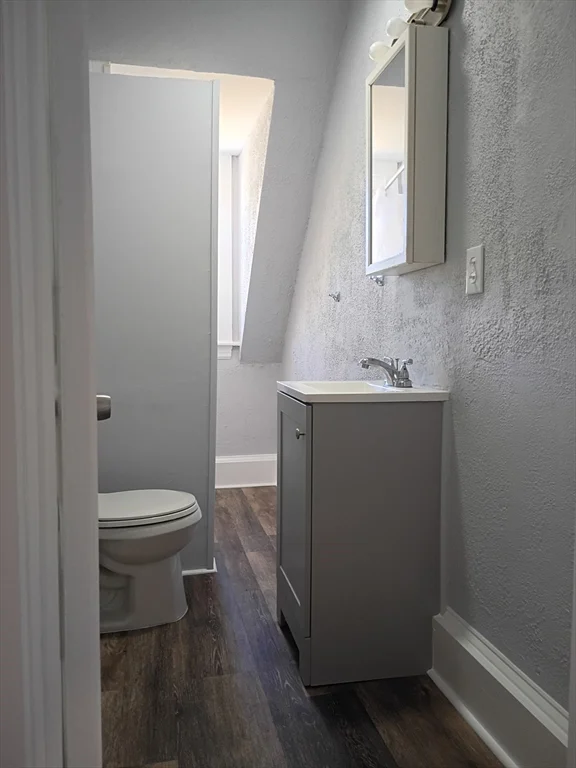3 bed, 1 bath apartment for rent at 104 Park St Unit 3, Attleboro — photo 1 of 15