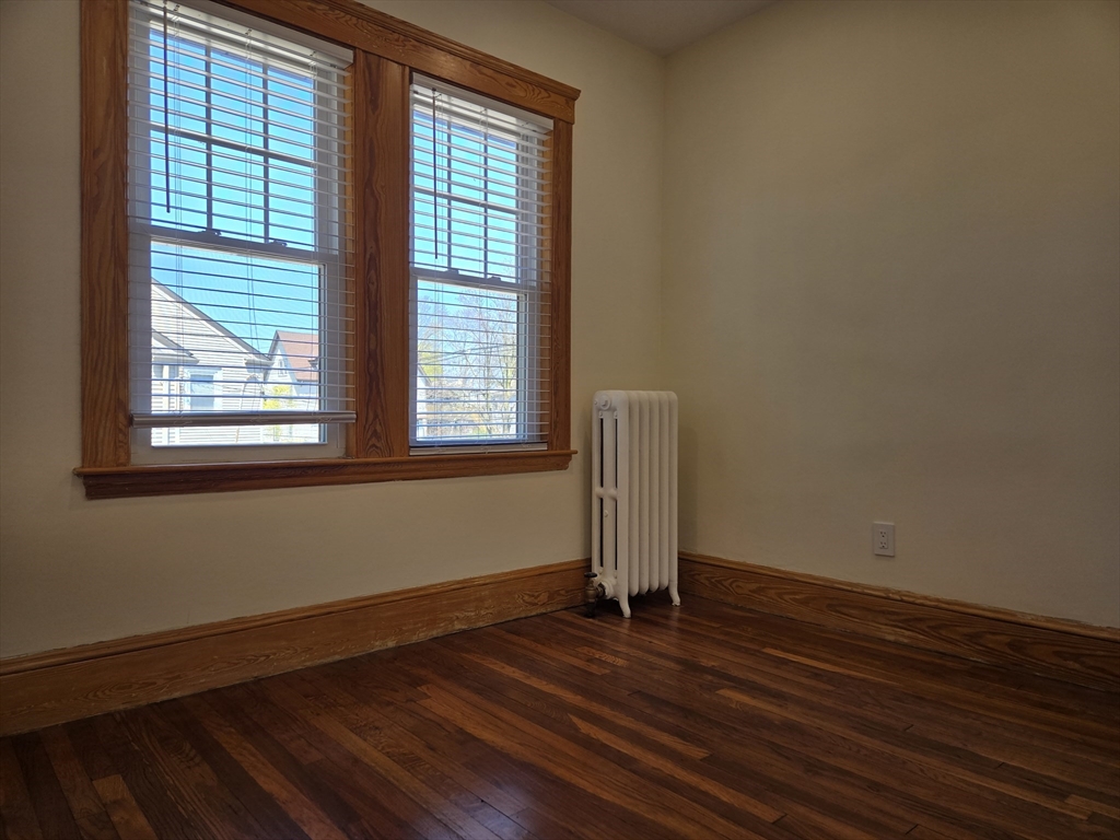 2 bed, 1 bath apartment for rent at 104 Parsons St Unit 2, Oak Square — photo 11 of 20