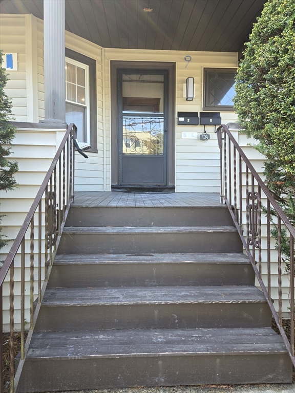 2 bed, 1 bath apartment for rent at 104 Parsons St Unit 2, Oak Square — photo 18 of 20