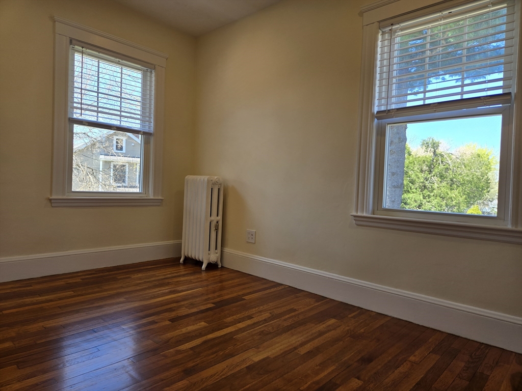 2 bed, 1 bath apartment for rent at 104 Parsons St Unit 2, Oak Square — photo 12 of 20