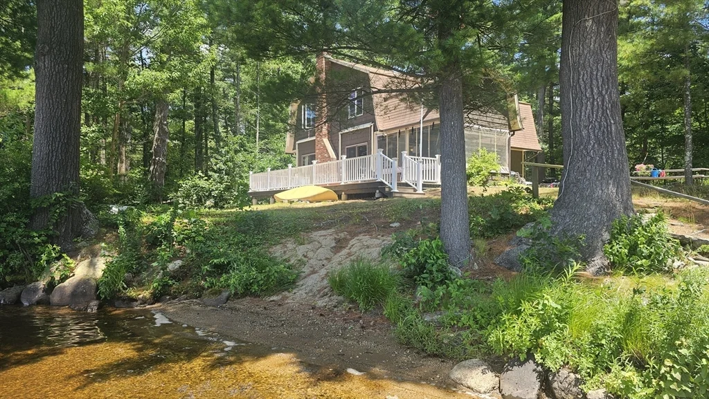 4 bed, 2 bath apartment for rent at 104 Prouty Ln, East Brookfield — photo 10 of 28